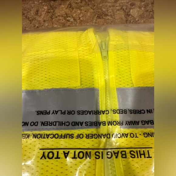 New Jackson Safety ANSI Class 2 DELUXE Yellow Mesh Reflective Safety Vest XL-2X - Picture 8 of 8